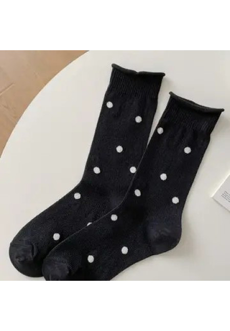 Calcetines finos negros con lunares blancos Calcetines finos negros con lunares blancos
