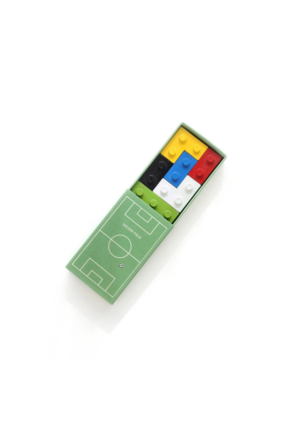 Crayones forma de bloques fútbol